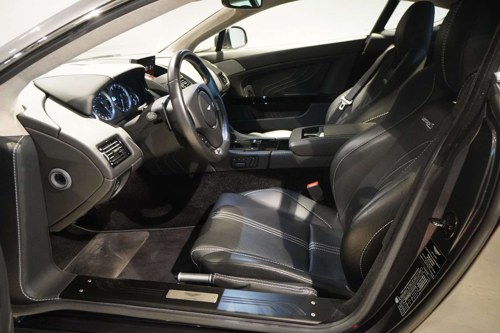 Aston Martin V8 Vantage 4.7 S - 2016 - Joinsteer - #4