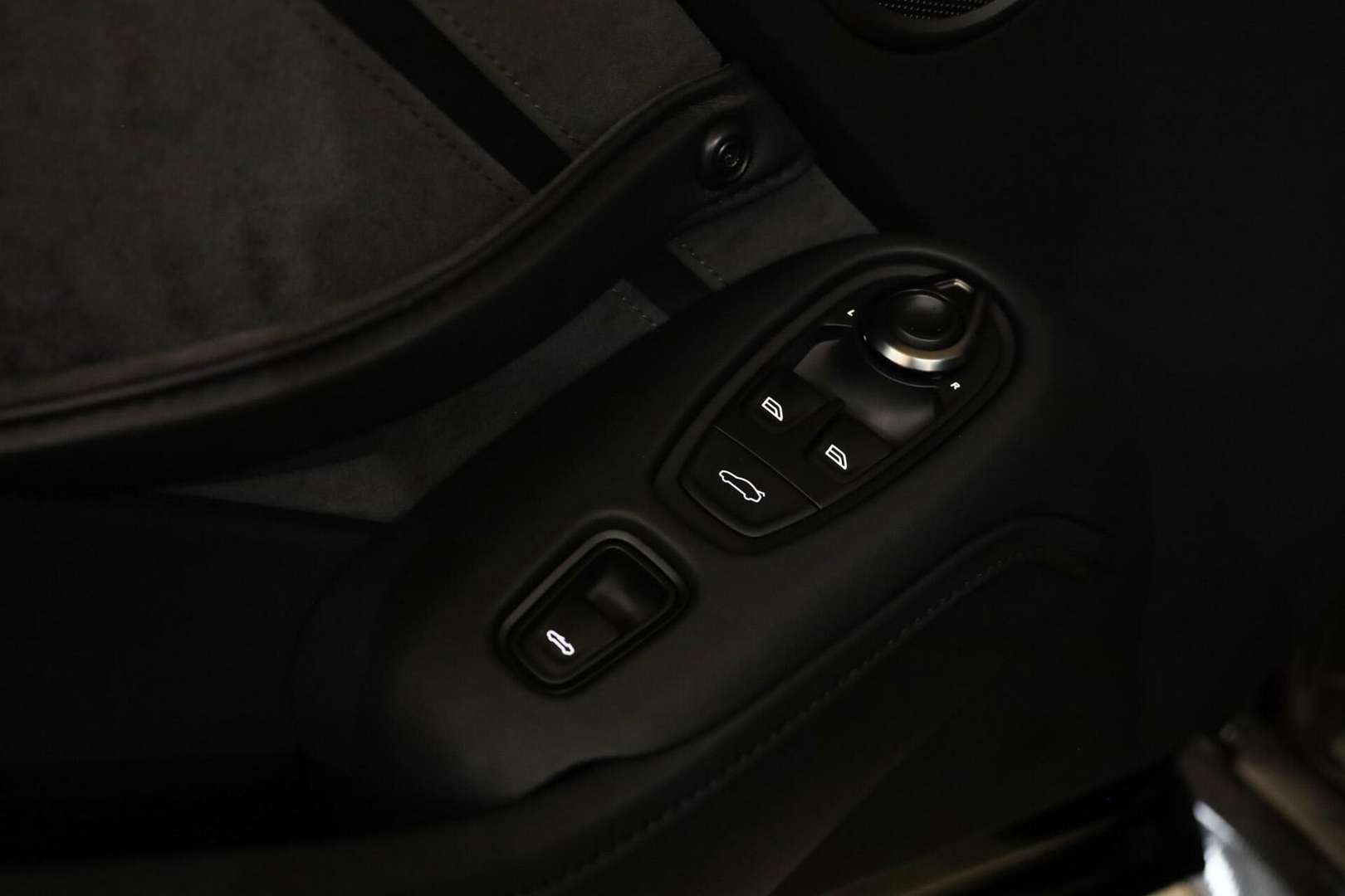 Aston Martin Vantage Roadster 4.0 V8 F1 Edition - 2022 - Joinsteer - #49