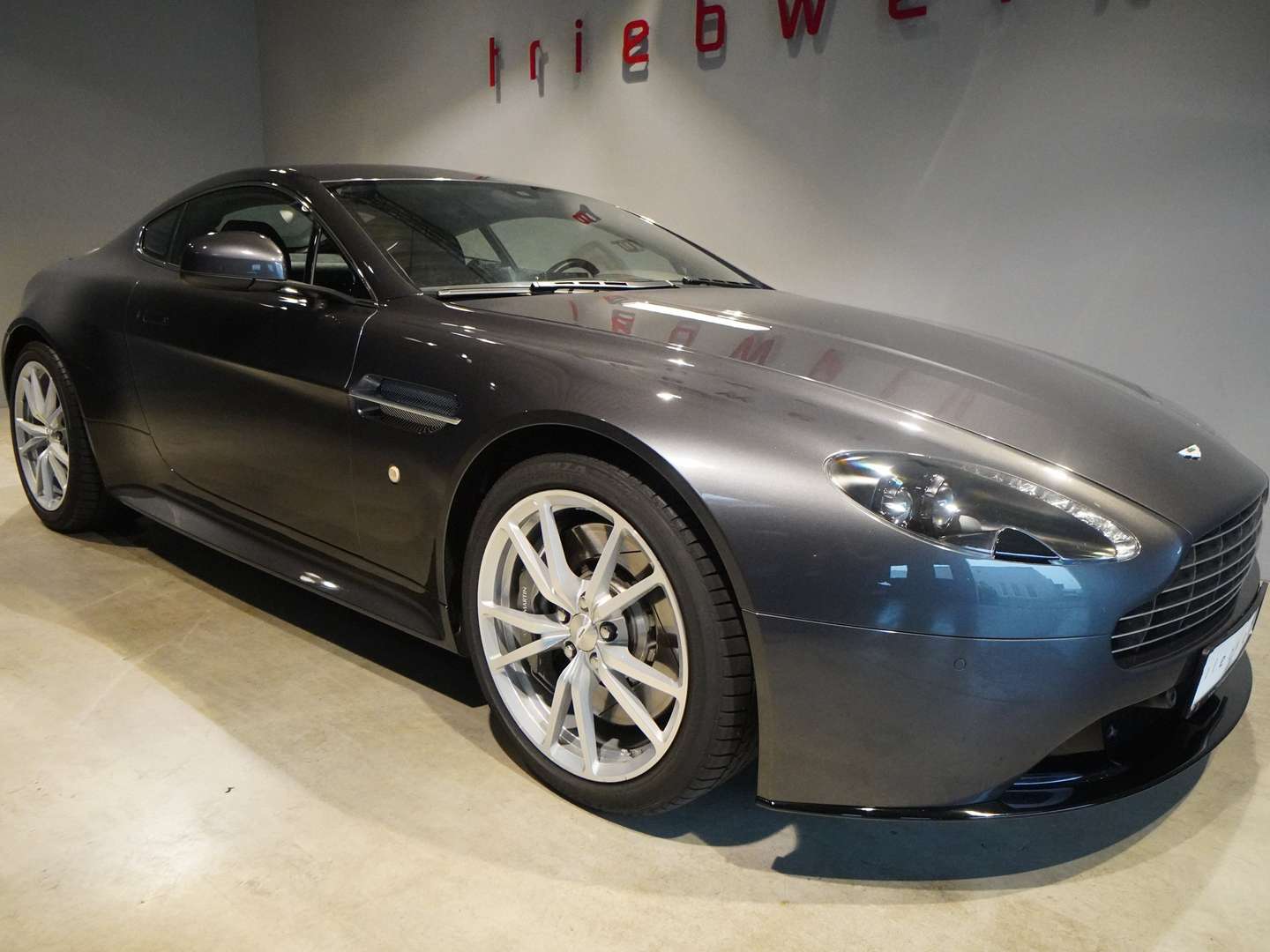 Aston Martin V8 Vantage 4.7 S - 2016 - Joinsteer - #16