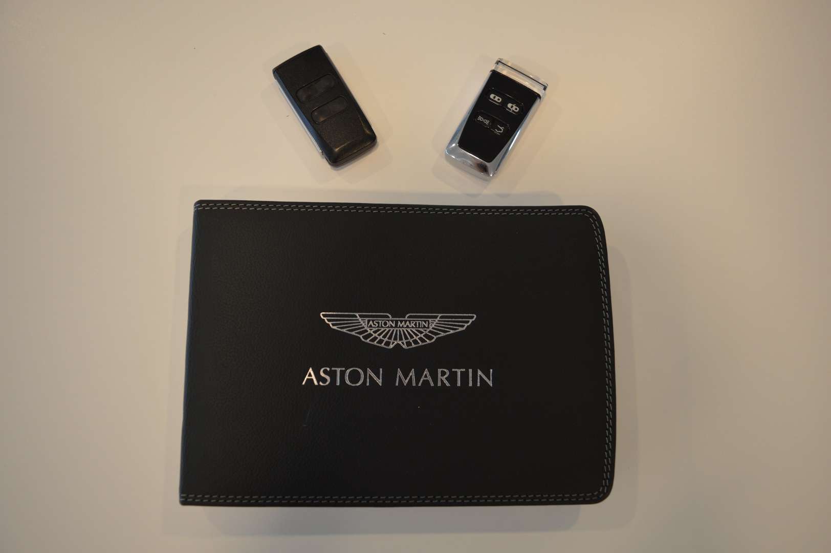 Aston Martin Vanquish Coupé 5.9i V12 Carbon Pack - 2017 - Joinsteer - #19