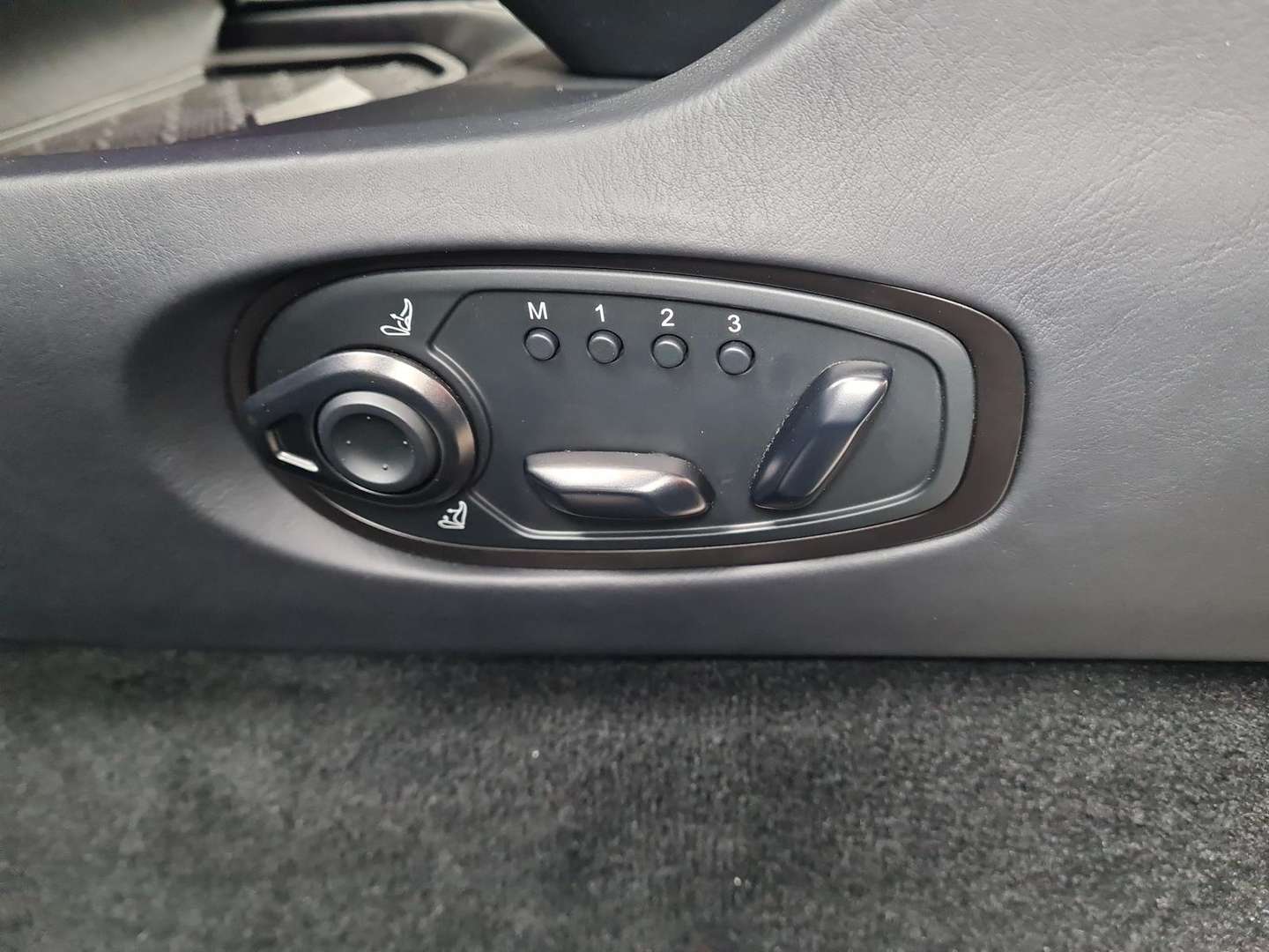 Aston Martin DB12 - 2024 - Joinsteer - #12