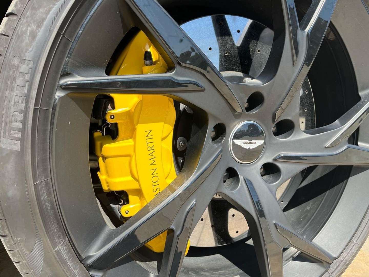 Aston Martin DBS Superleggera Coupé 5.2 V12 - 2019 - Joinsteer - #5