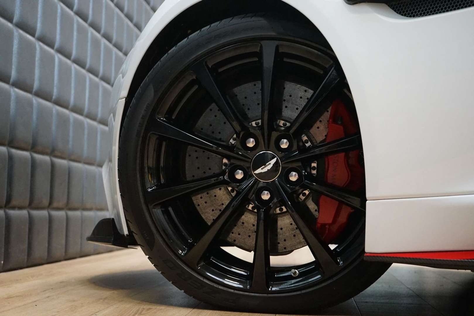 Aston Martin Vanquish 6.0 V12 - 2017 - Joinsteer - #18