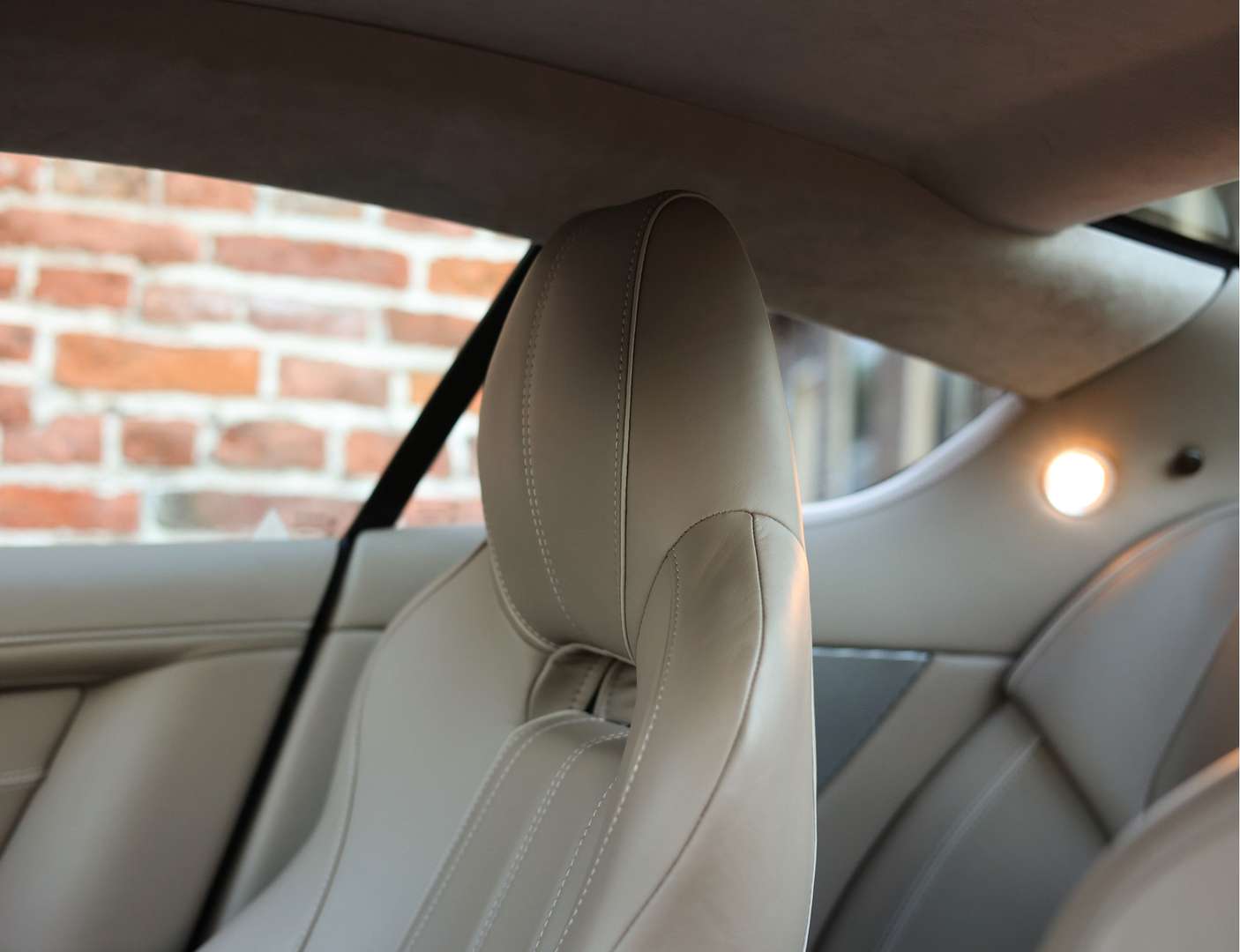 Aston Martin DB9 5.9 V12 Touchtronic - 2015 - Joinsteer - #32