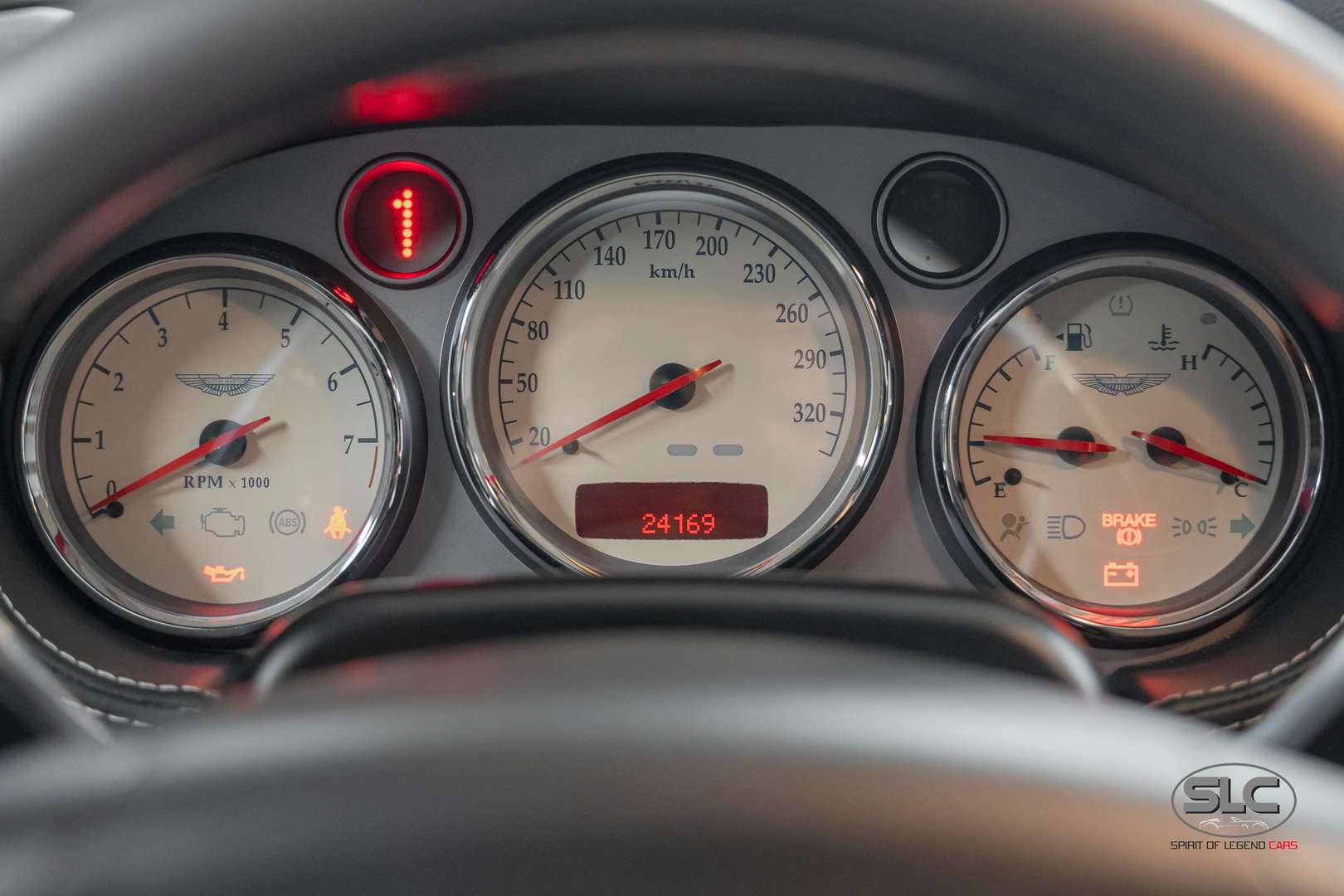 Aston Martin Vanquish V12 5.9i - 2004 - Joinsteer - #10