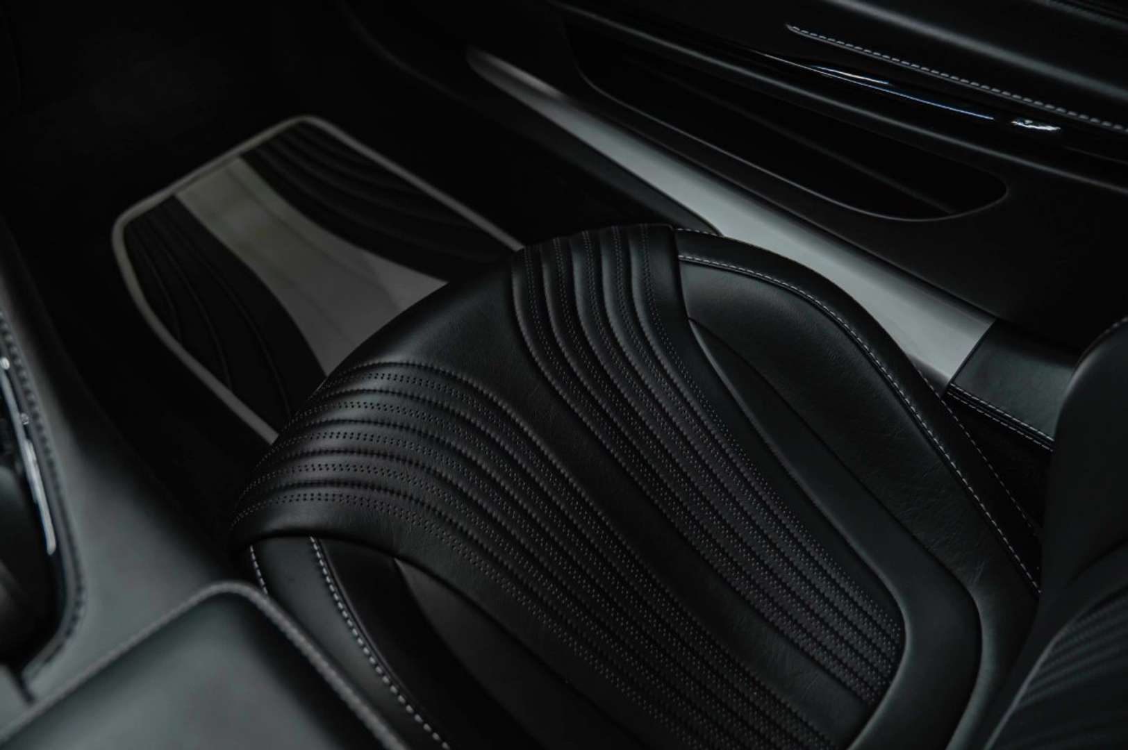 Aston Martin DB11 5.2 V12 Biturbo - 2019 - Joinsteer - #19