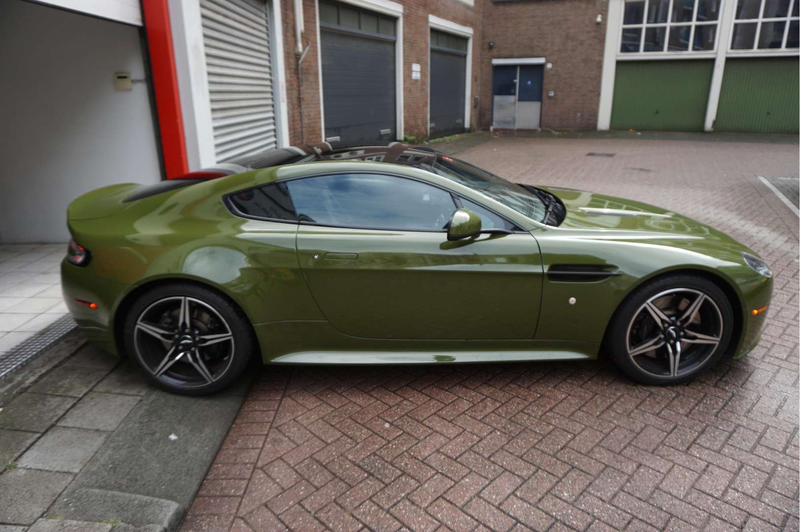 Aston Martin Vantage V8 4.7 N430 - 2016 - Joinsteer - #3
