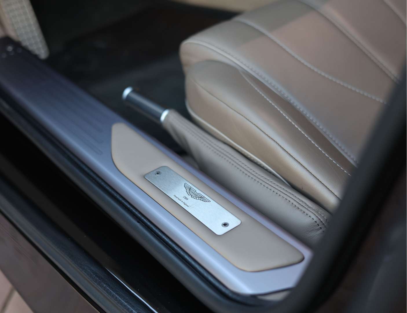 Aston Martin DB9 5.9 V12 Touchtronic - 2015 - Joinsteer - #42