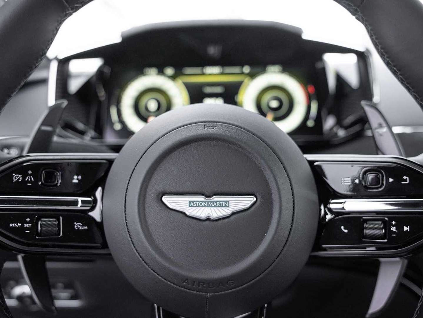 Aston Martin V8 Vantage - 2025 - Joinsteer - #11