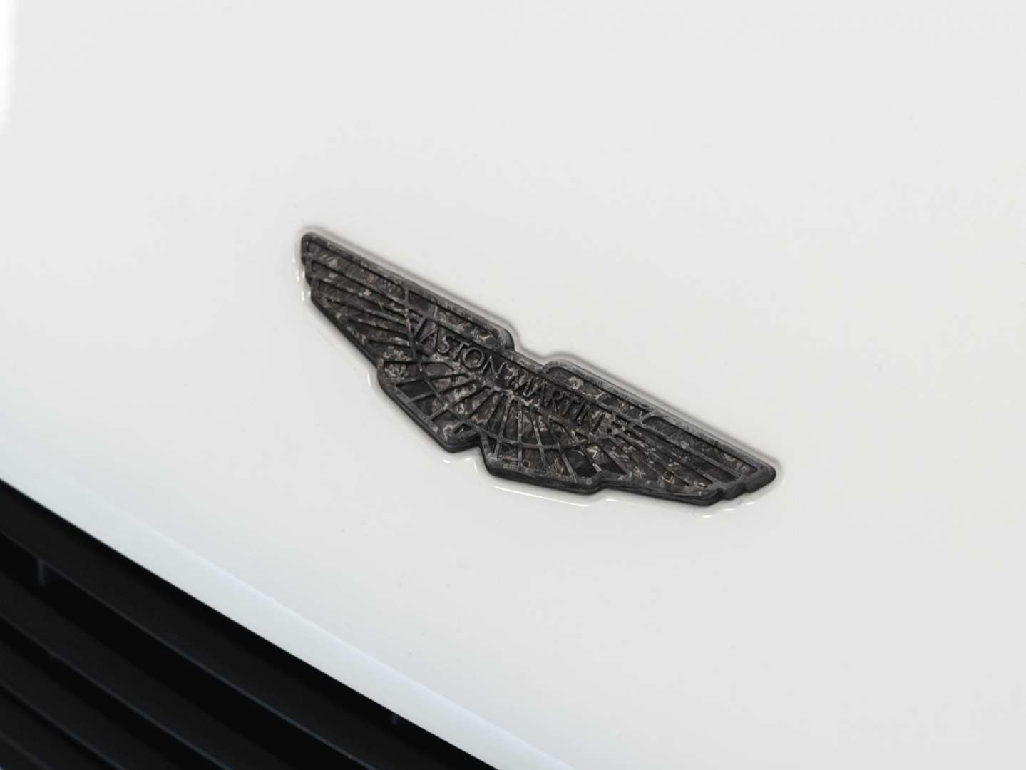 Aston Martin Vanquish Coupé Carbon White Edition - 2015 - Joinsteer - #16