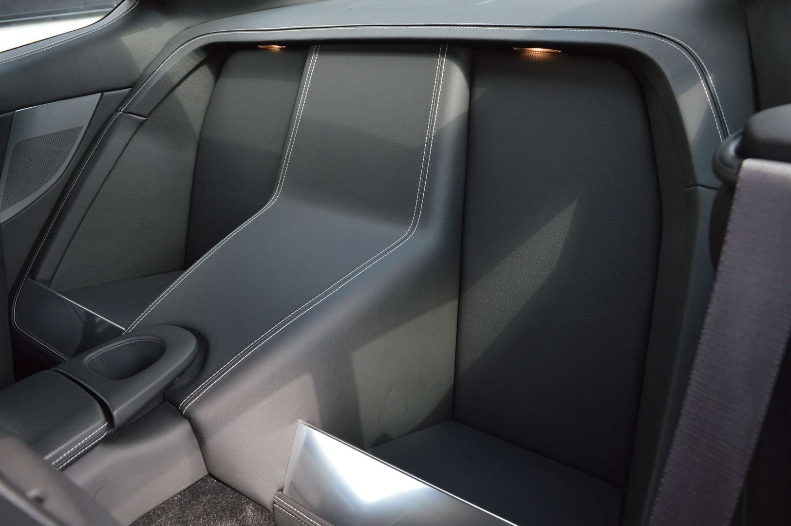 Aston Martin Vanquish Coupé V12 576 Ch Pack Carbonne - 2017 - Joinsteer - #10