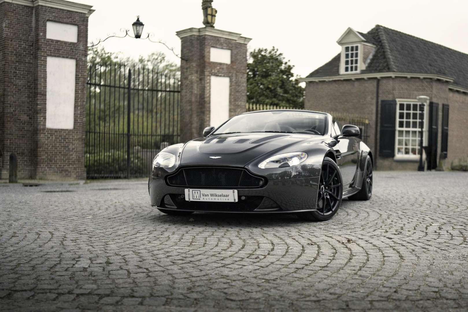 Aston Martin Vantage Roadster 5.9 V12 Carbon - 2018 - Joinsteer - #3