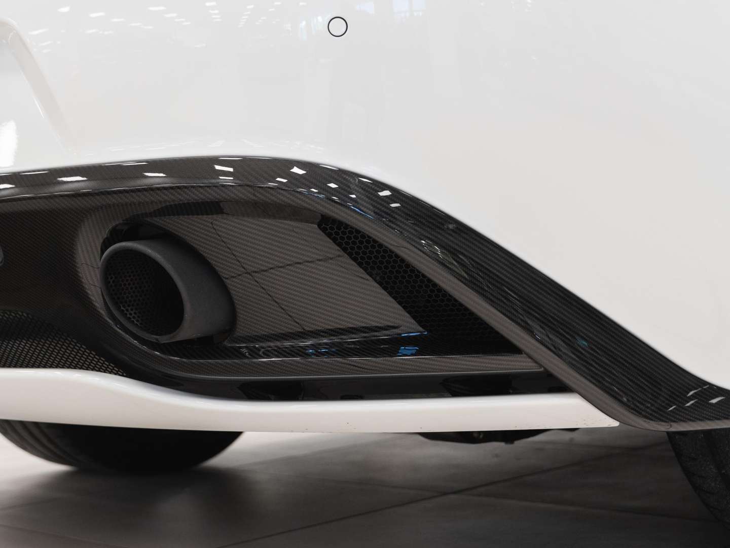 Aston Martin Vanquish Coupé Carbon White Edition - 2015 - Joinsteer - #25