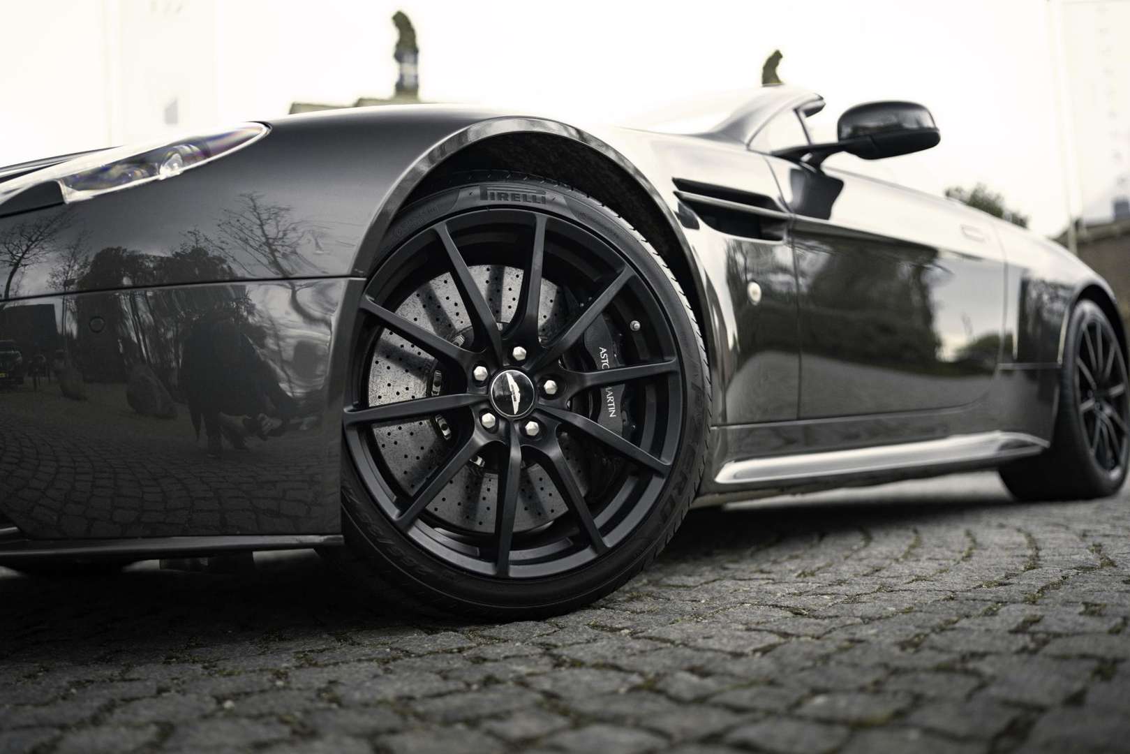 Aston Martin Vantage Roadster 5.9 V12 Carbon - 2018 - Joinsteer - #4