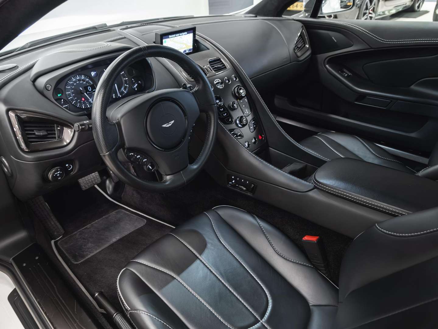 Aston Martin Vanquish Coupé Carbon White Edition - 2015 - Joinsteer - #27