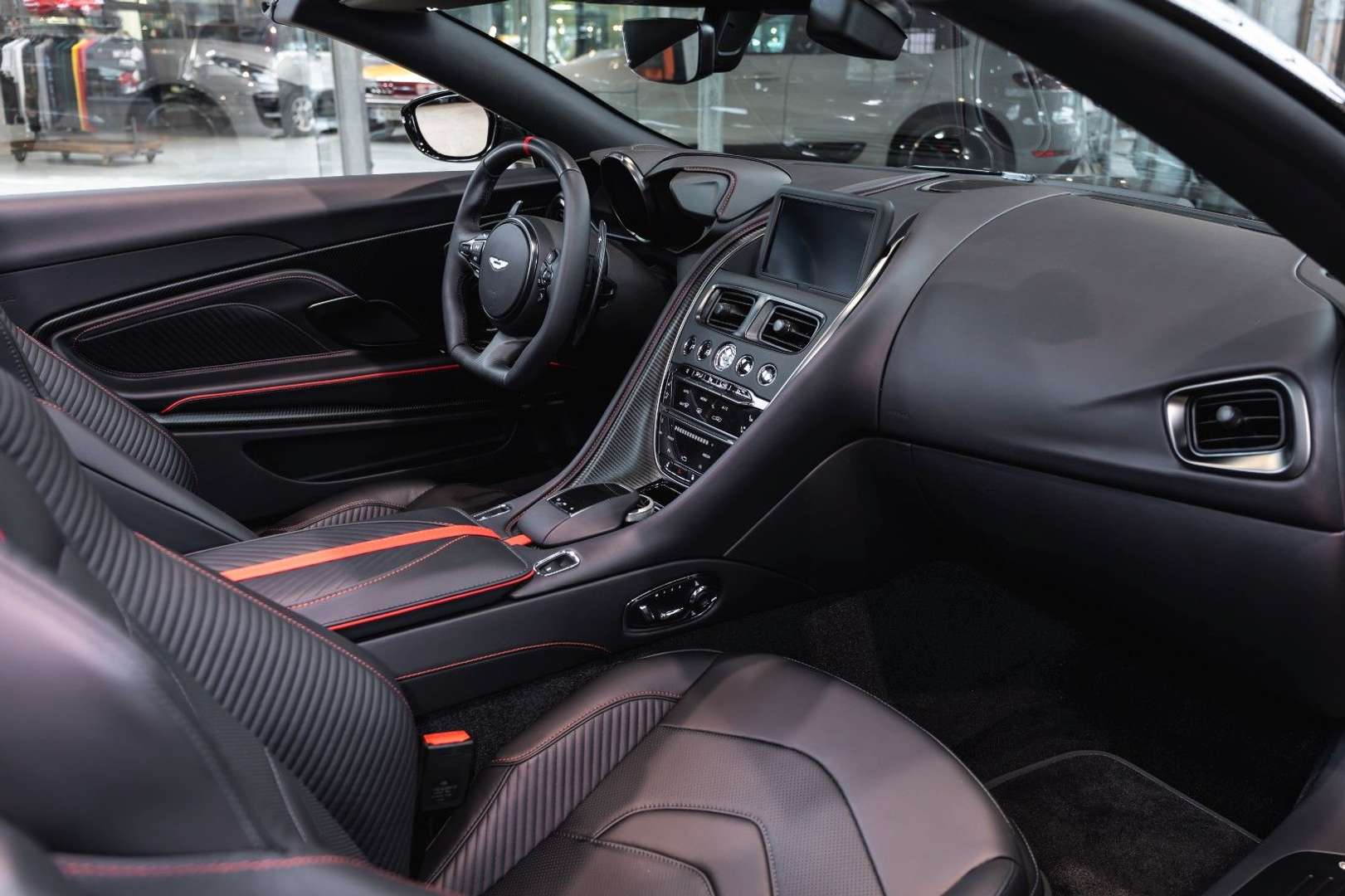 Aston Martin DBS Volante 770 Ultimate - 2025 - Joinsteer - #11