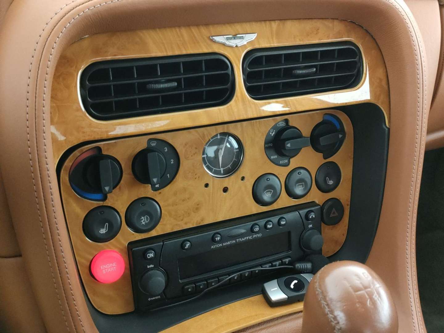 Aston Martin DB7 Vantage Coupé 6.0 - 2002 - Joinsteer - #6