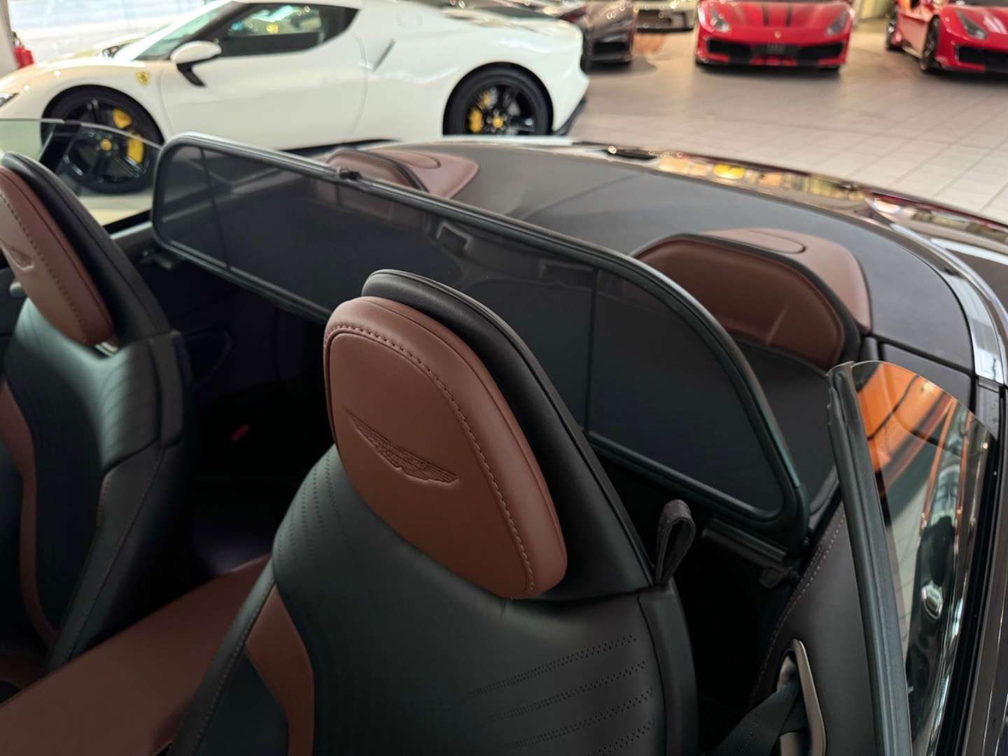 Aston Martin DB11 Volante V8 - 2018 - Joinsteer - #28