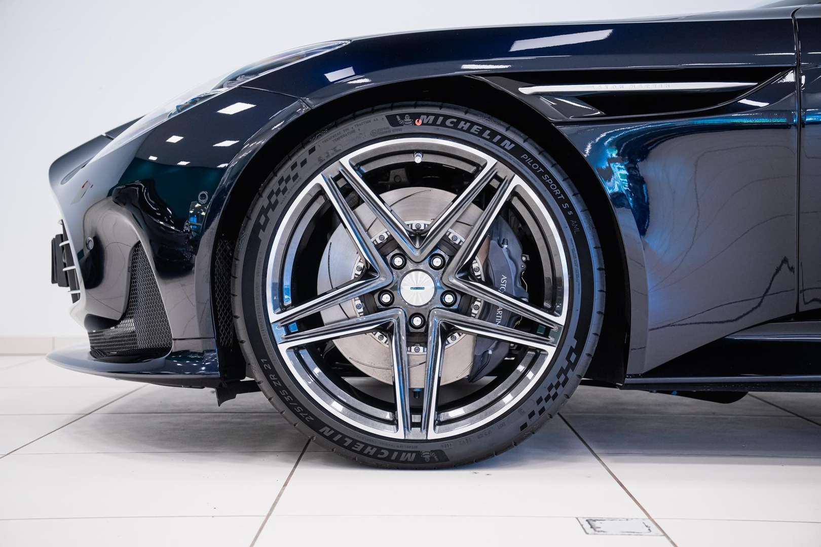 Aston Martin DB12 Volante - 2025 - Joinsteer - #7