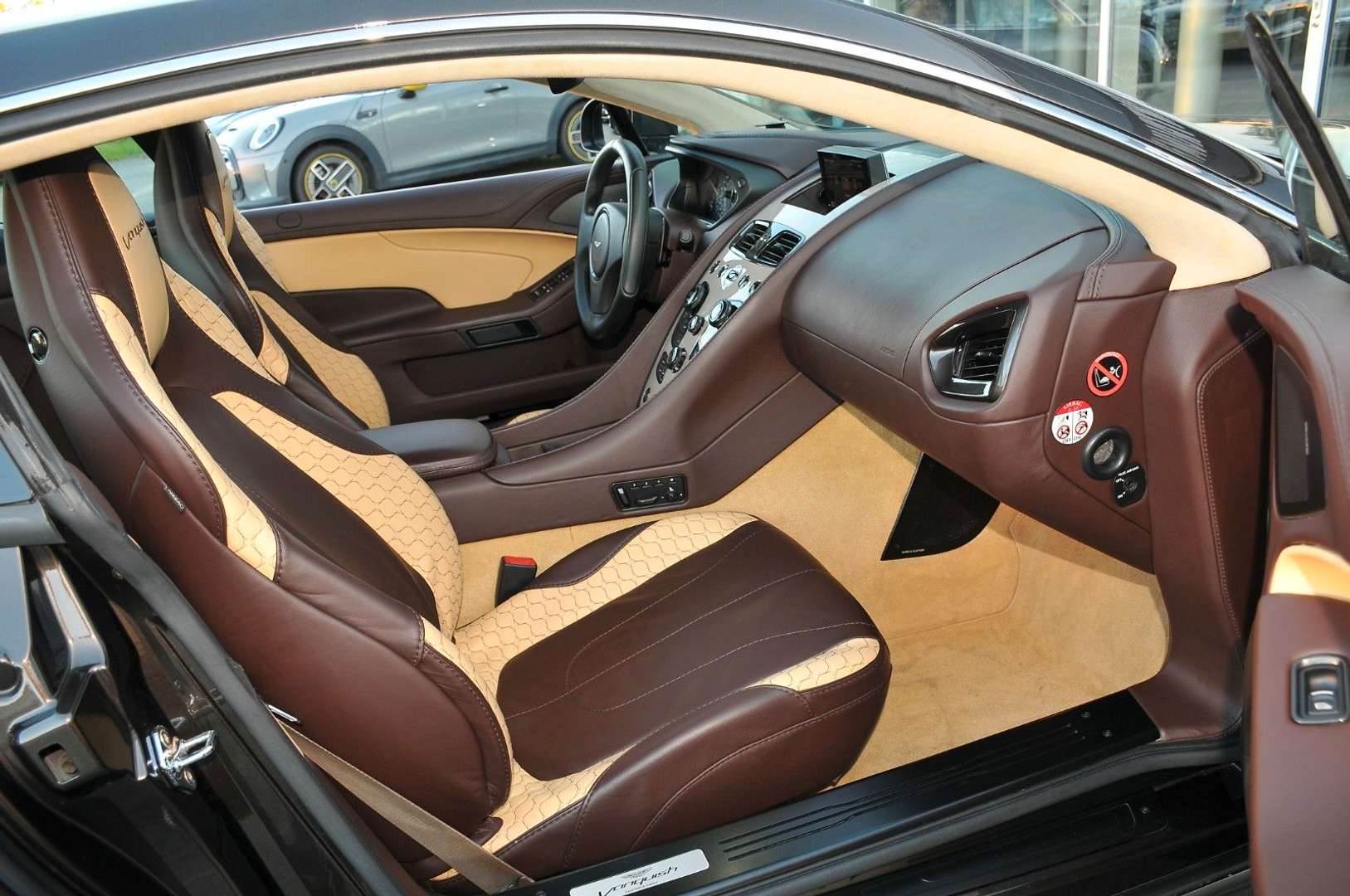 Aston Martin Vanquish 6.0 Carbon - 2014 - Joinsteer - #9