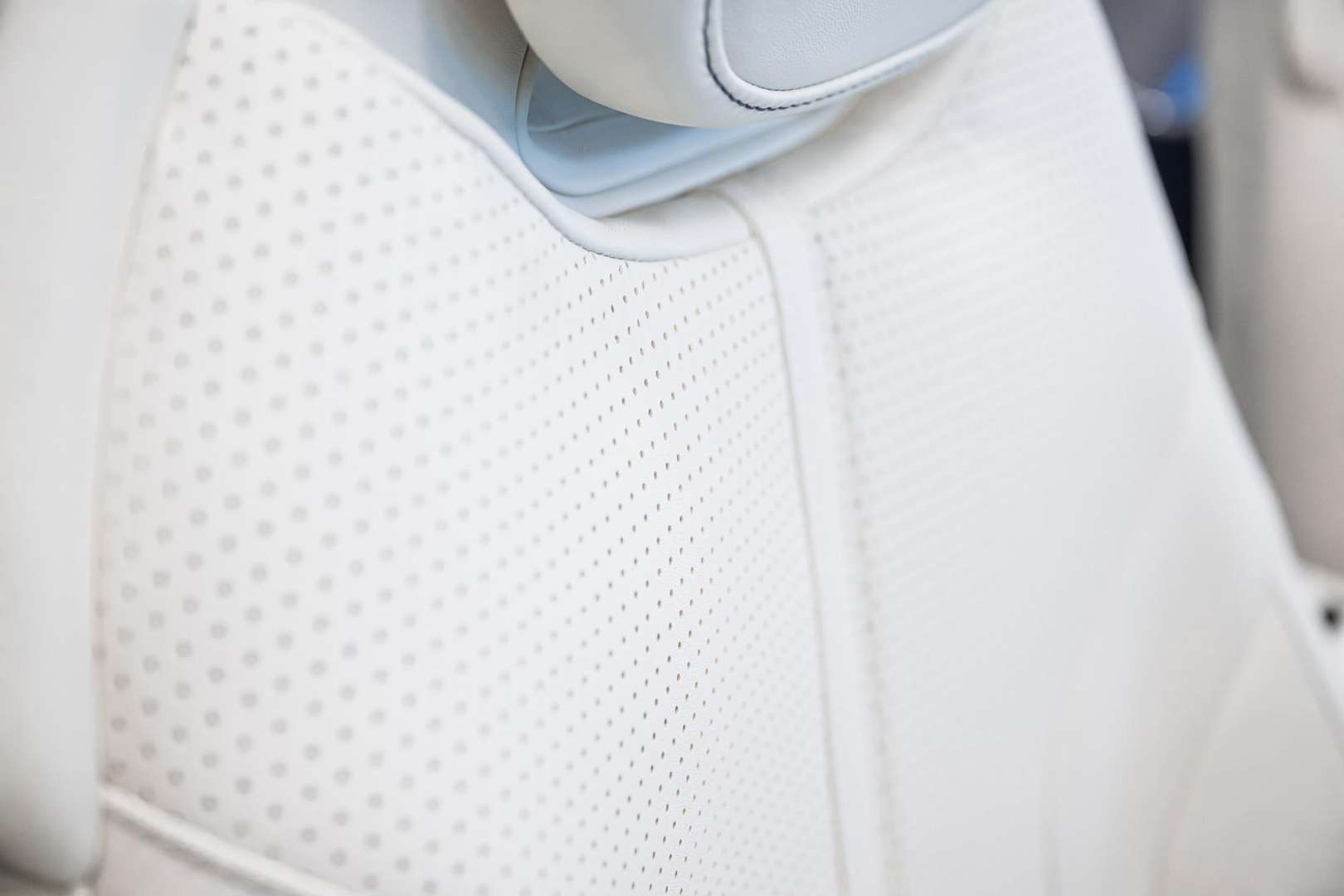 Aston Martin DB12 Volante - 2025 - Joinsteer - #17