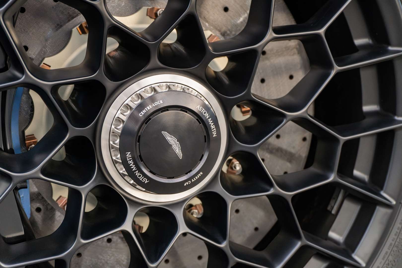 Aston Martin Valkyrie - 2022 - Joinsteer - #45