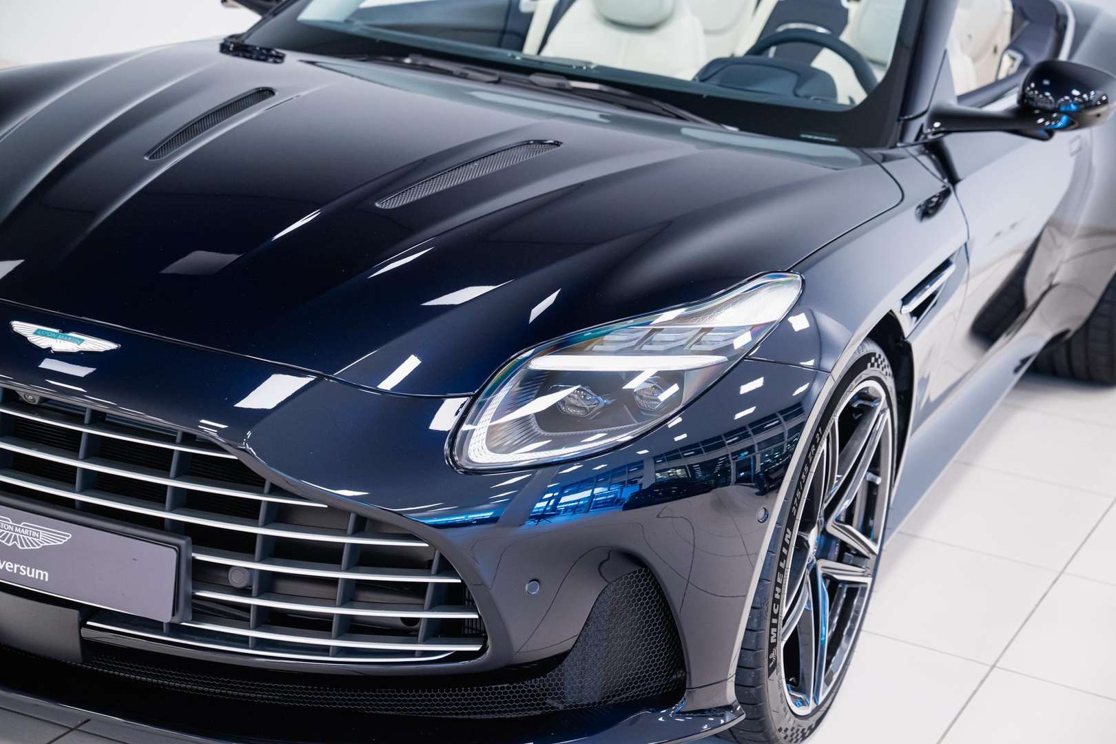 Aston Martin DB12 Volante - 2025 - Joinsteer - #22