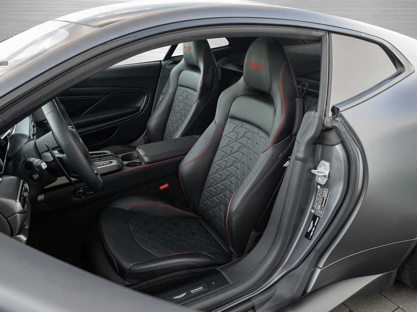 Aston Martin Vanquish - 2025 - Joinsteer - #12