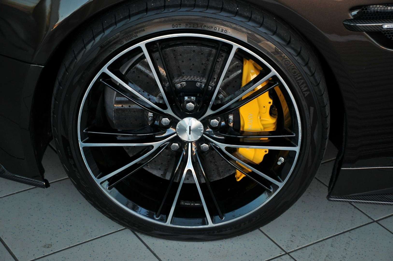 Aston Martin Vanquish 6.0 Carbon - 2014 - Joinsteer - #27