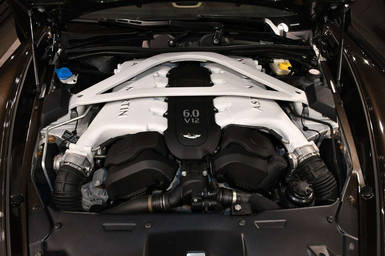 Aston Martin Vanquish 6.0 Carbon - 2014 - Joinsteer - #28