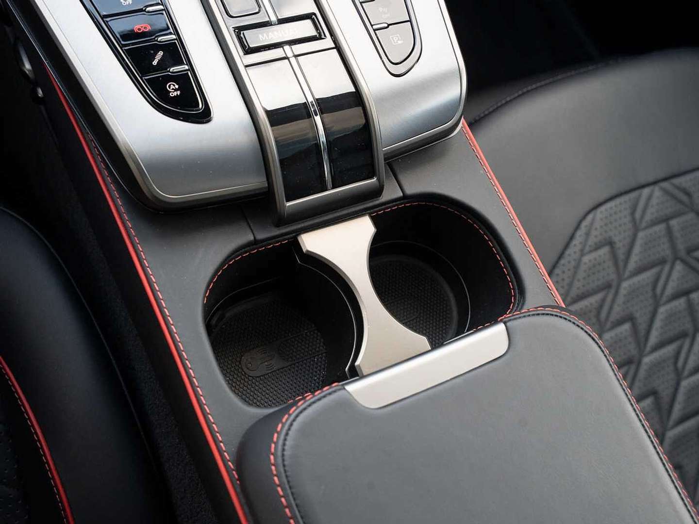 Aston Martin Vanquish - 2025 - Joinsteer - #36