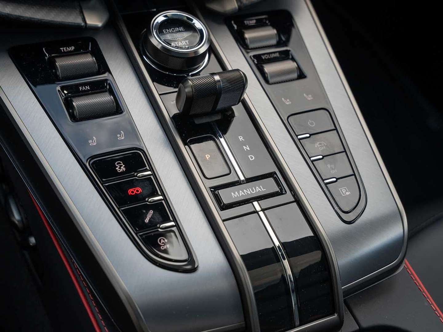 Aston Martin Vanquish - 2025 - Joinsteer - #38