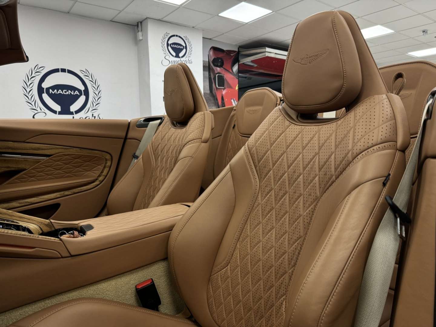 Aston Martin DB12 4.0 V8 - 2024 - Joinsteer - #6