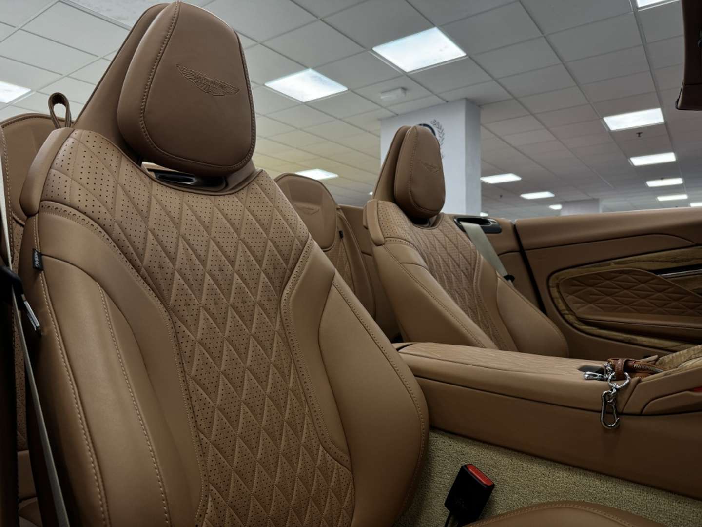 Aston Martin DB12 4.0 V8 - 2024 - Joinsteer - #8