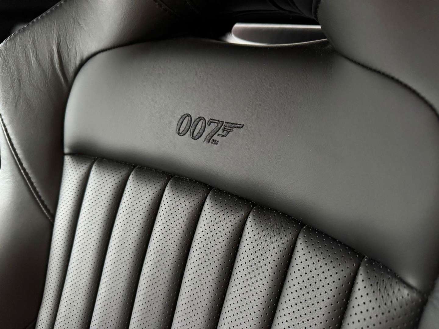 Aston Martin V8 007 Edition - 2021 - Joinsteer - #12