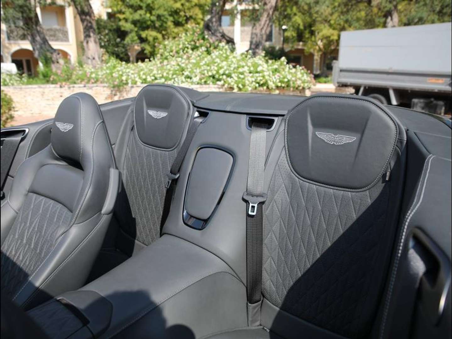 Aston Martin Volante V8 4.0 680ch - 2025 - Joinsteer - #12