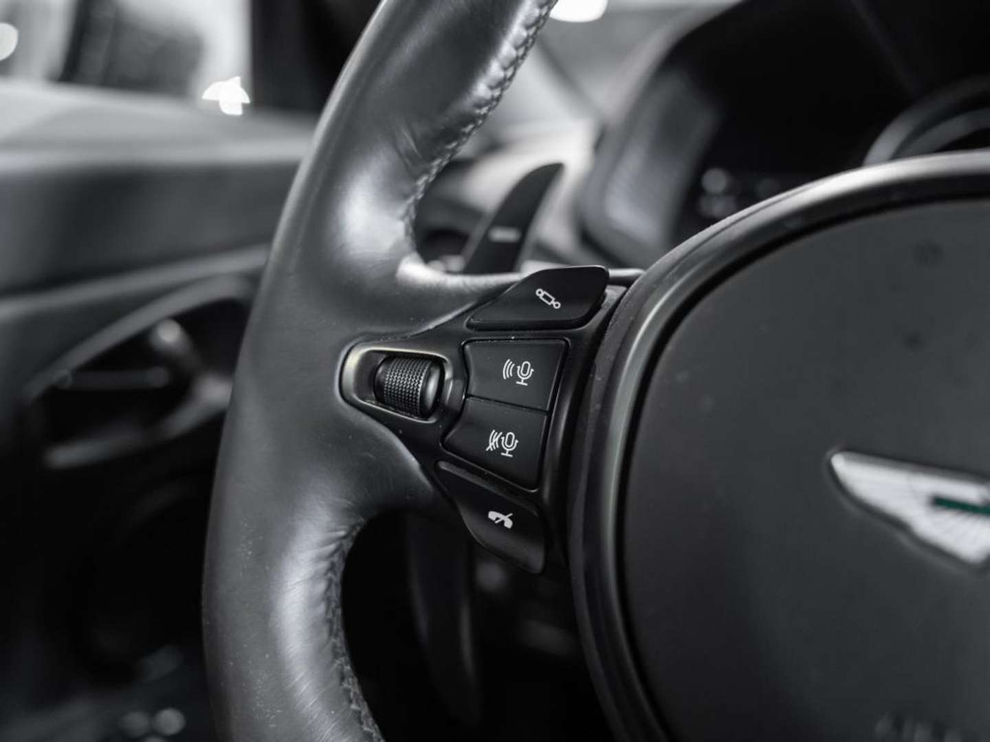 Aston Martin DB11 Coupé V8 - 2023 - Joinsteer - #26