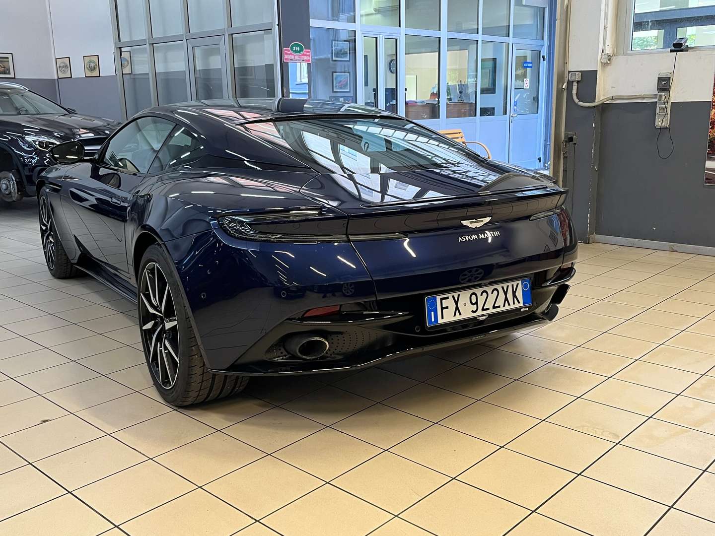 Aston Martin DB11 Coupé 4.0 V8 Auto - 2019 - Joinsteer - #6
