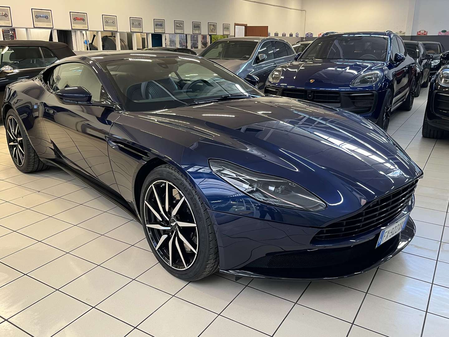 Aston Martin DB11 Coupé 4.0 V8 Auto - 2019 - Joinsteer - #7