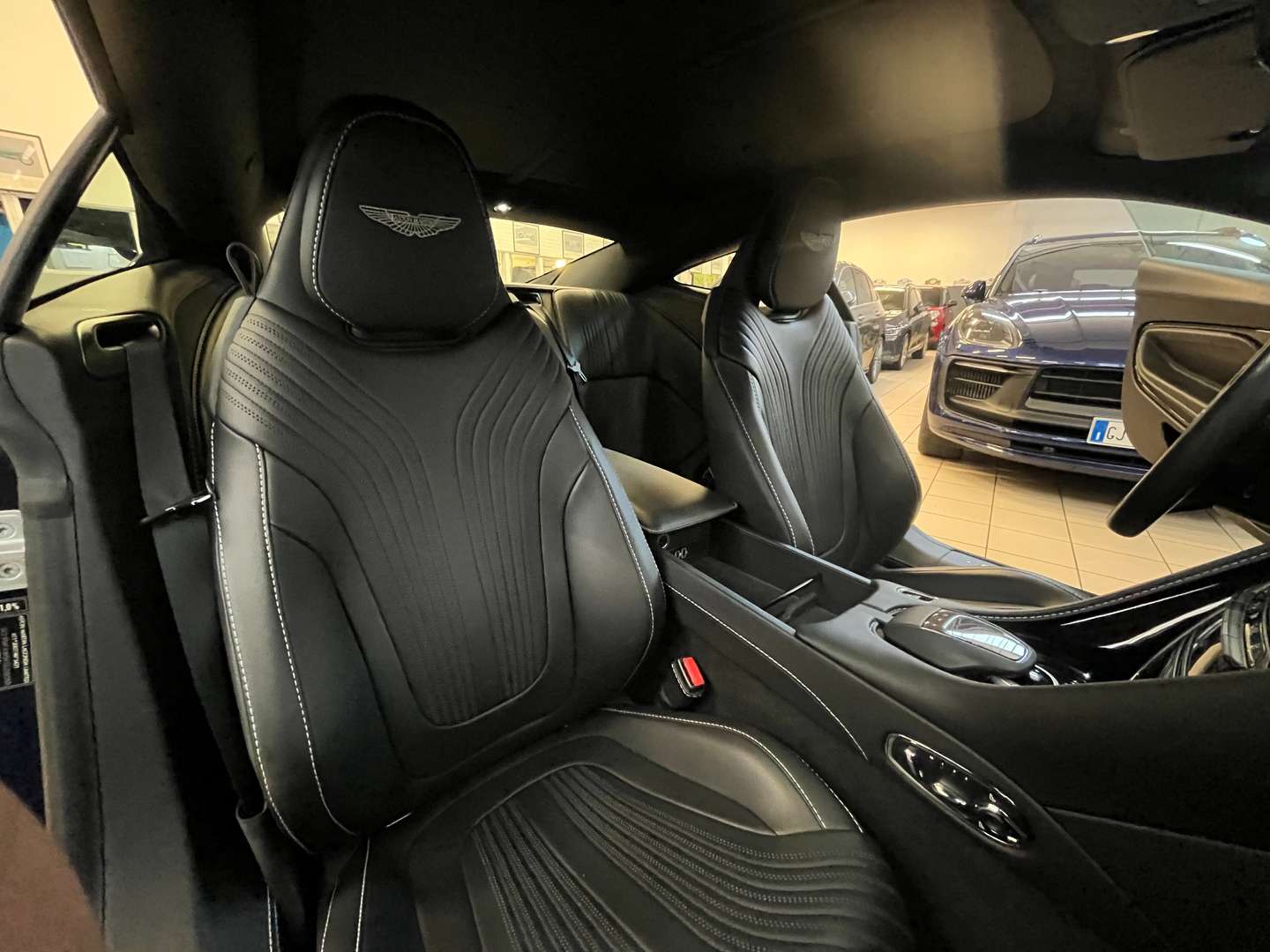 Aston Martin DB11 Coupé 4.0 V8 Auto - 2019 - Joinsteer - #13