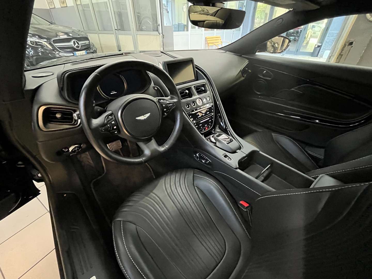 Aston Martin DB11 Coupé 4.0 V8 Auto - 2019 - Joinsteer - #23