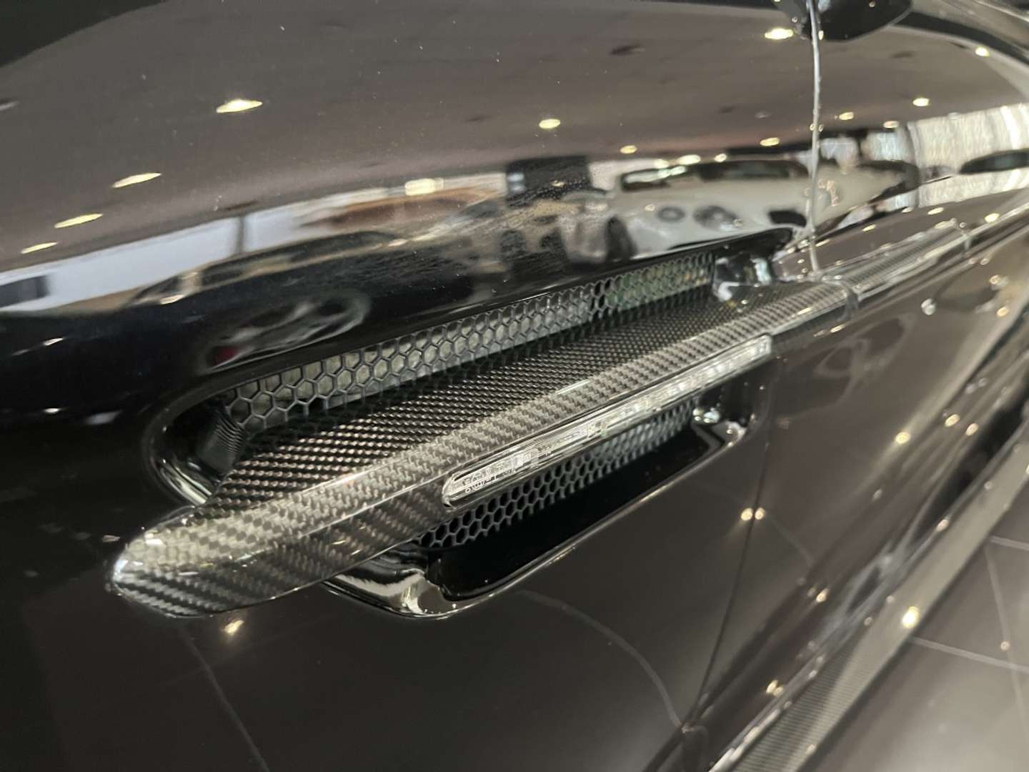 Aston Martin Vanquish - 2016 - Joinsteer - #21