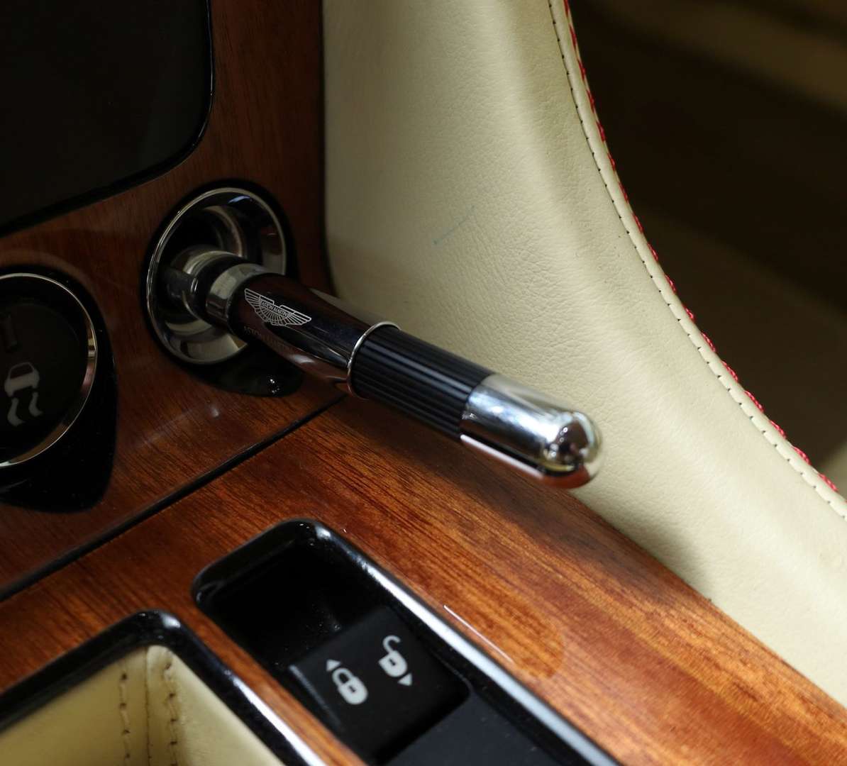 Aston Martin DBS Volante AML Exclusiv - 2010 - Joinsteer - #17