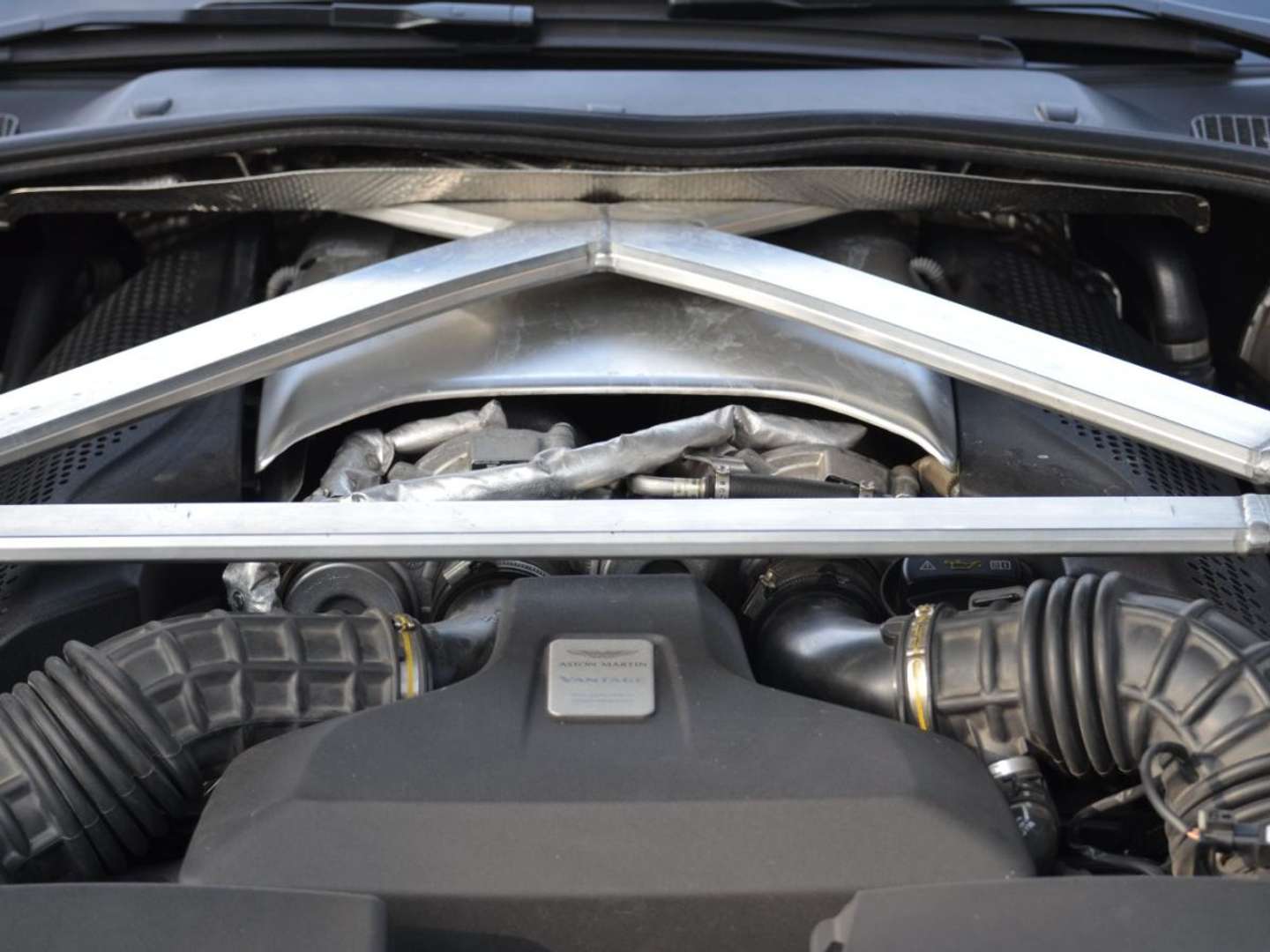 Aston Martin V8 4.0 V8 - 2019 - Joinsteer - #14