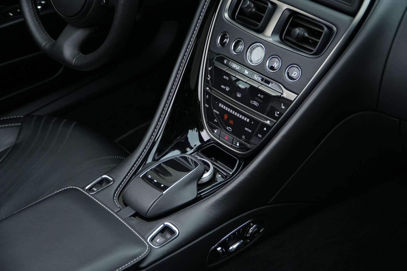 Aston Martin DB11 Volante 4.0 V8 Convertible - 2021 - Joinsteer - #18