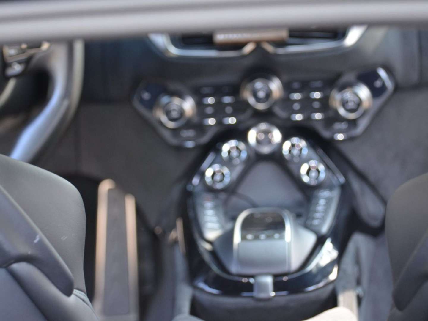 Aston Martin V8 4.0 V8 - 2019 - Joinsteer - #17