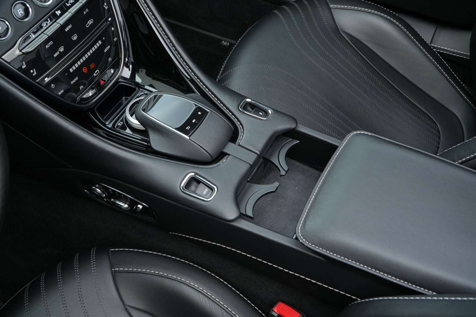 Aston Martin DB11 Volante 4.0 V8 Convertible - 2021 - Joinsteer - #19