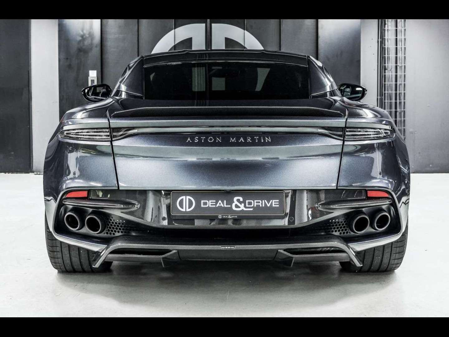 Aston Martin DBS Superleggera Coupé 5.2 V12 Carbonkeramik Dynamic - 2020 - Joinsteer - #4