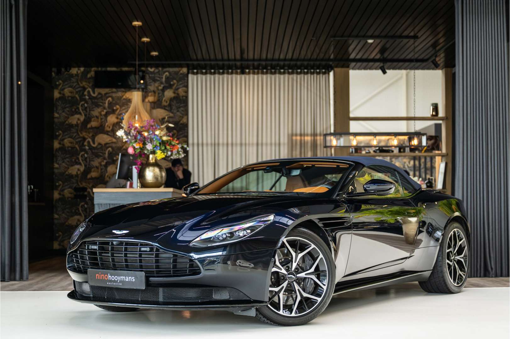 Aston Martin DB11 Volante 4.0 V8 - 2018 - Joinsteer - #2