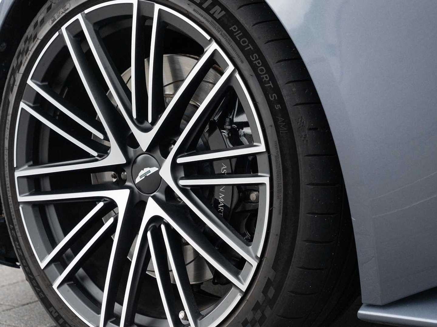 Aston Martin DB12 Coupé V8 - 2024 - Joinsteer - #9